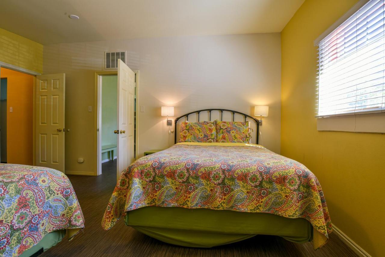 Inn 1 - Downtown 1 Bedroom Unit, Sleeps 6 With Shared Hot Tub Моаб Екстер'єр фото