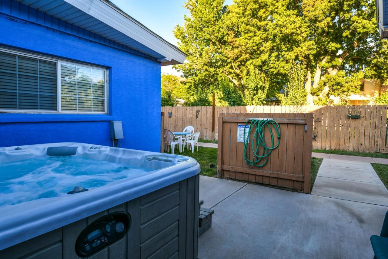 Inn 1 - Downtown 1 Bedroom Unit, Sleeps 6 With Shared Hot Tub Моаб Екстер'єр фото